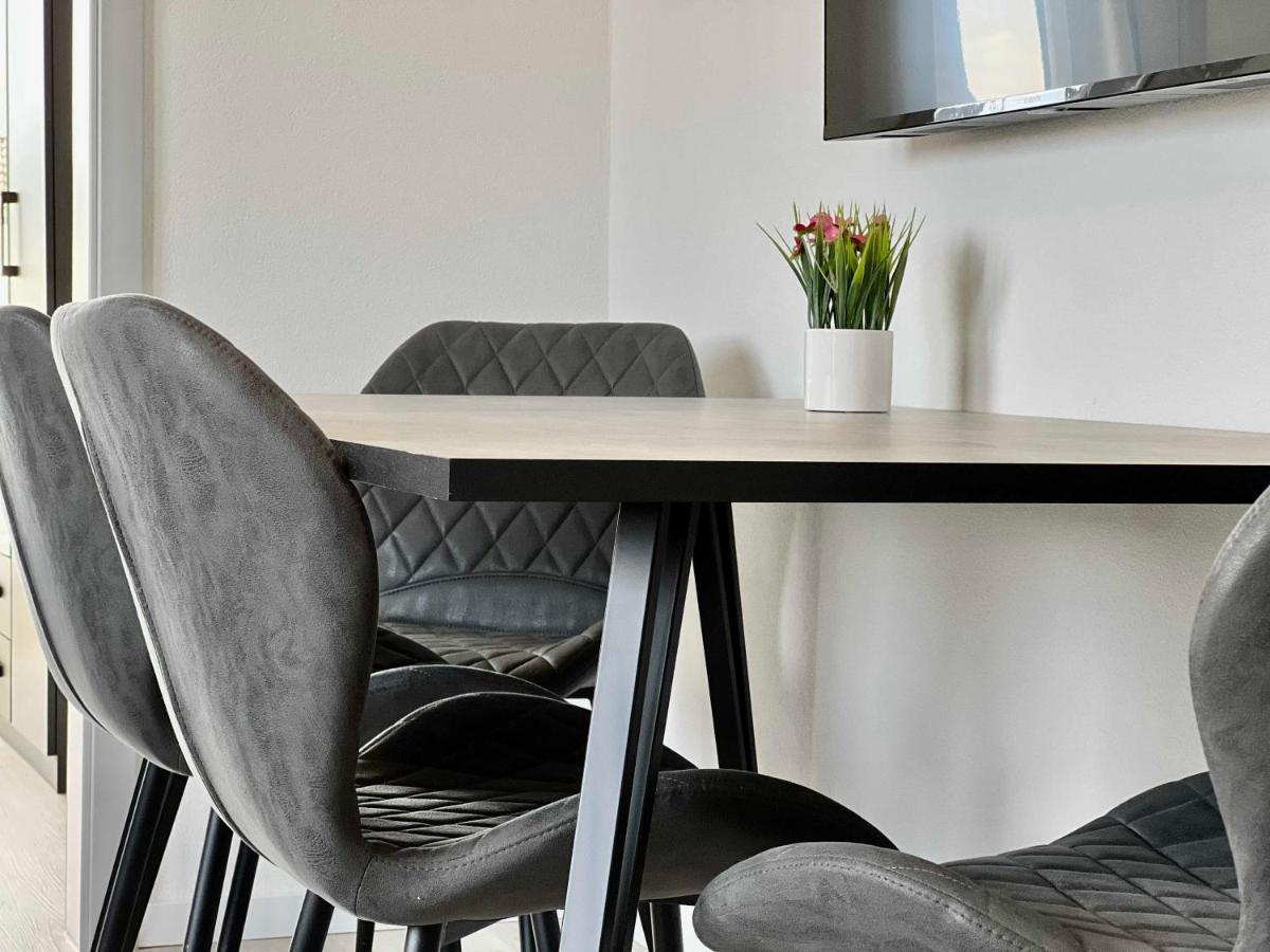 Nujen- Hotel Und Apartment Stuttgart Zuffenhausen エクステリア 写真