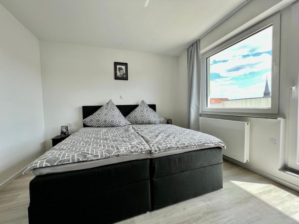 Nujen- Hotel Und Apartment Stuttgart Zuffenhausen エクステリア 写真